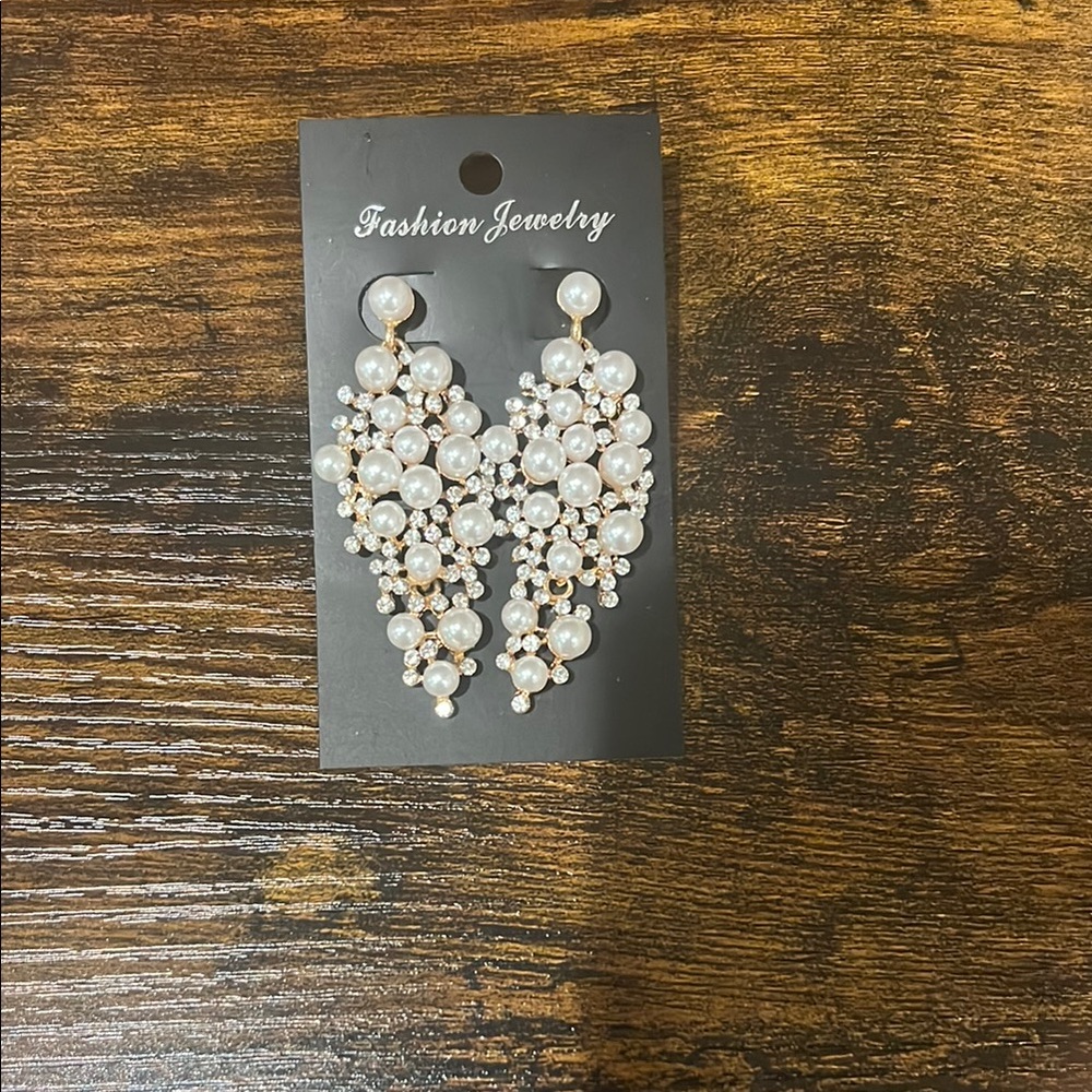 Elegant Pearl Drop Earrings